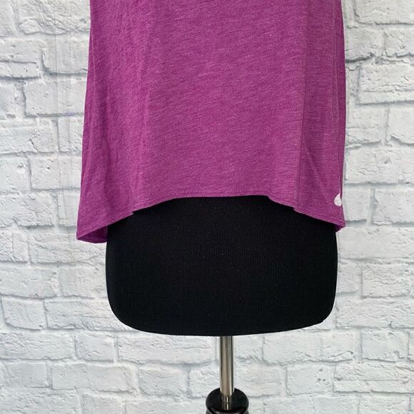 Nike scoopneck racerback tank top purple w/white dots on back of top sz M women - Picture 3 of 8